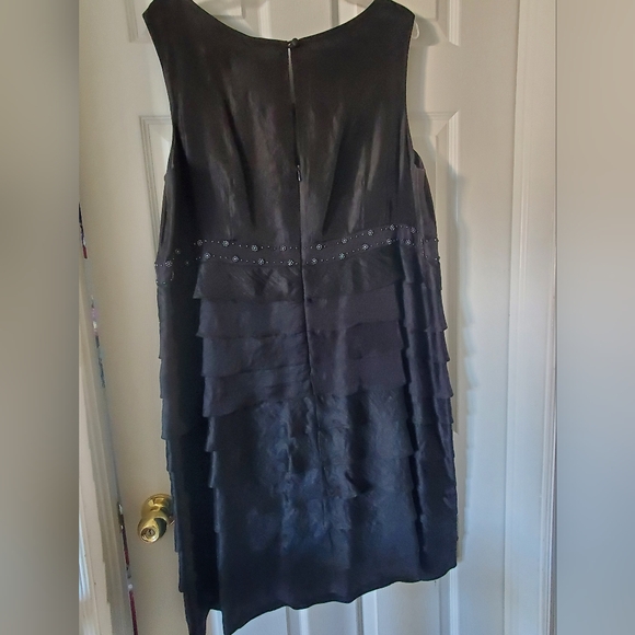 Plus Size  Black  Party  Dress - Picture 3 of 3